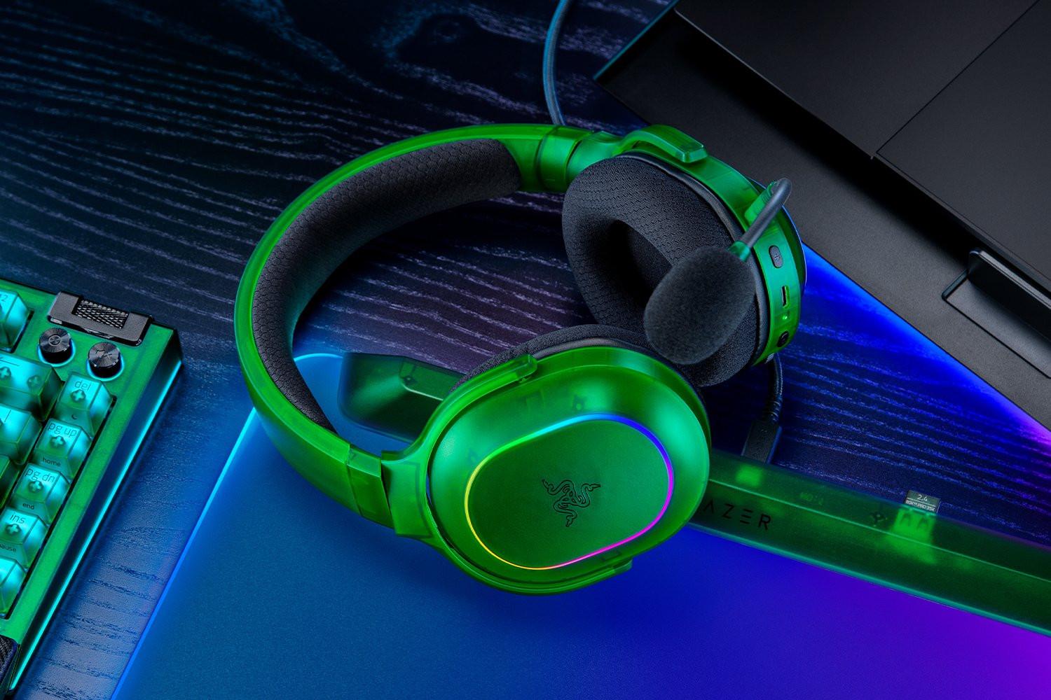 Razer Barracuda X Chroma - Phantom Green Edition.